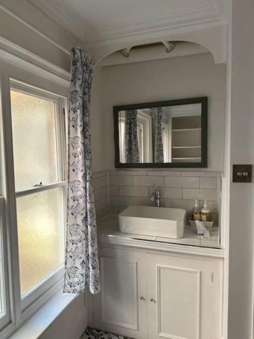 4-bed At The Grand Hotel, Apartment *