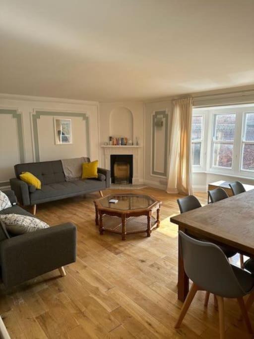4-bed At The Grand Hotel, * Folkestone